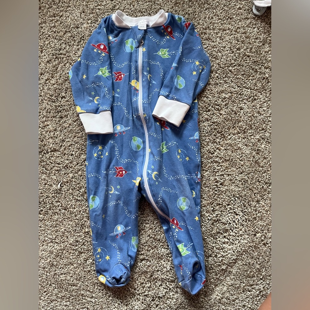 Space Kissy Kissy footie